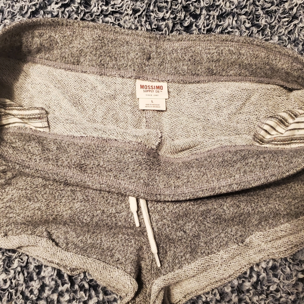 Mossimo L shorts